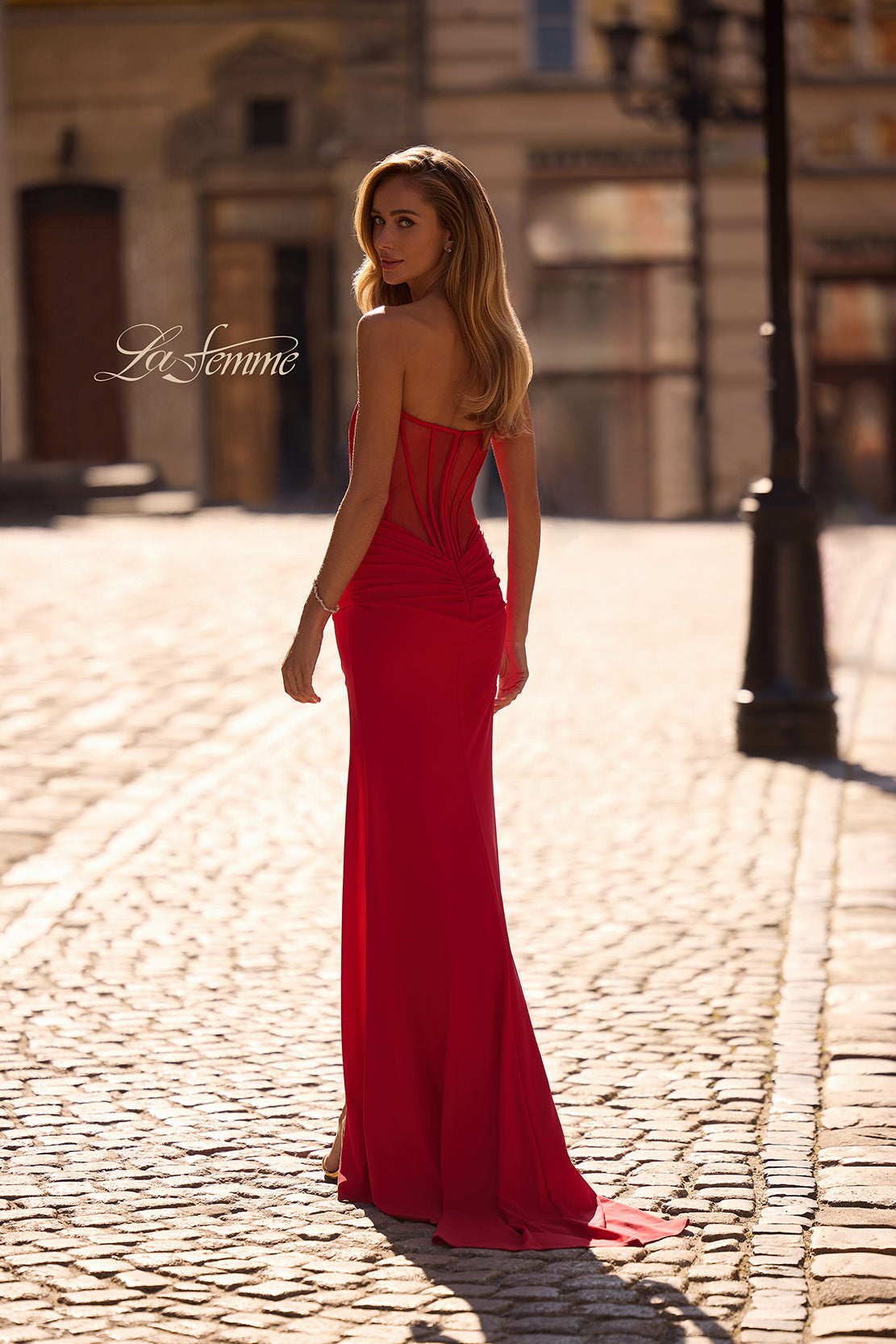 32941 - La Femme Dress