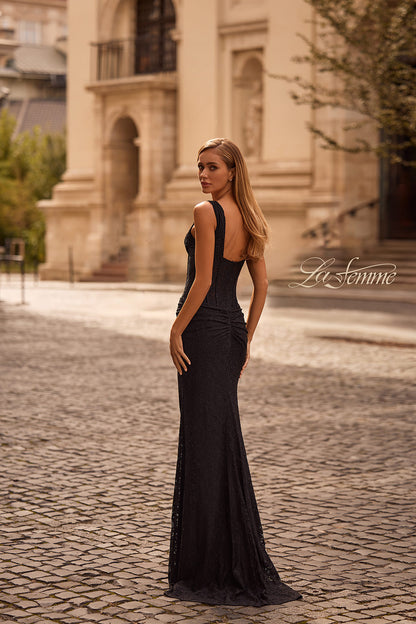 32943 - La Femme Dress