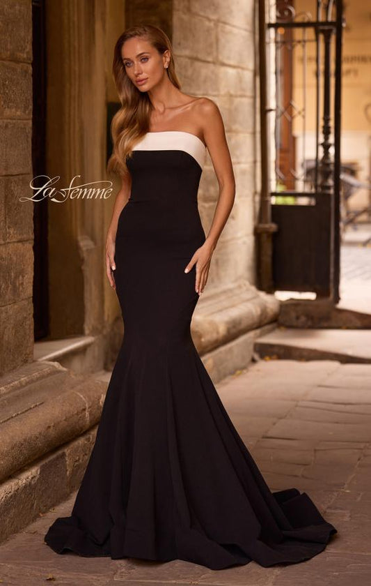 32914 - La Femme Dress